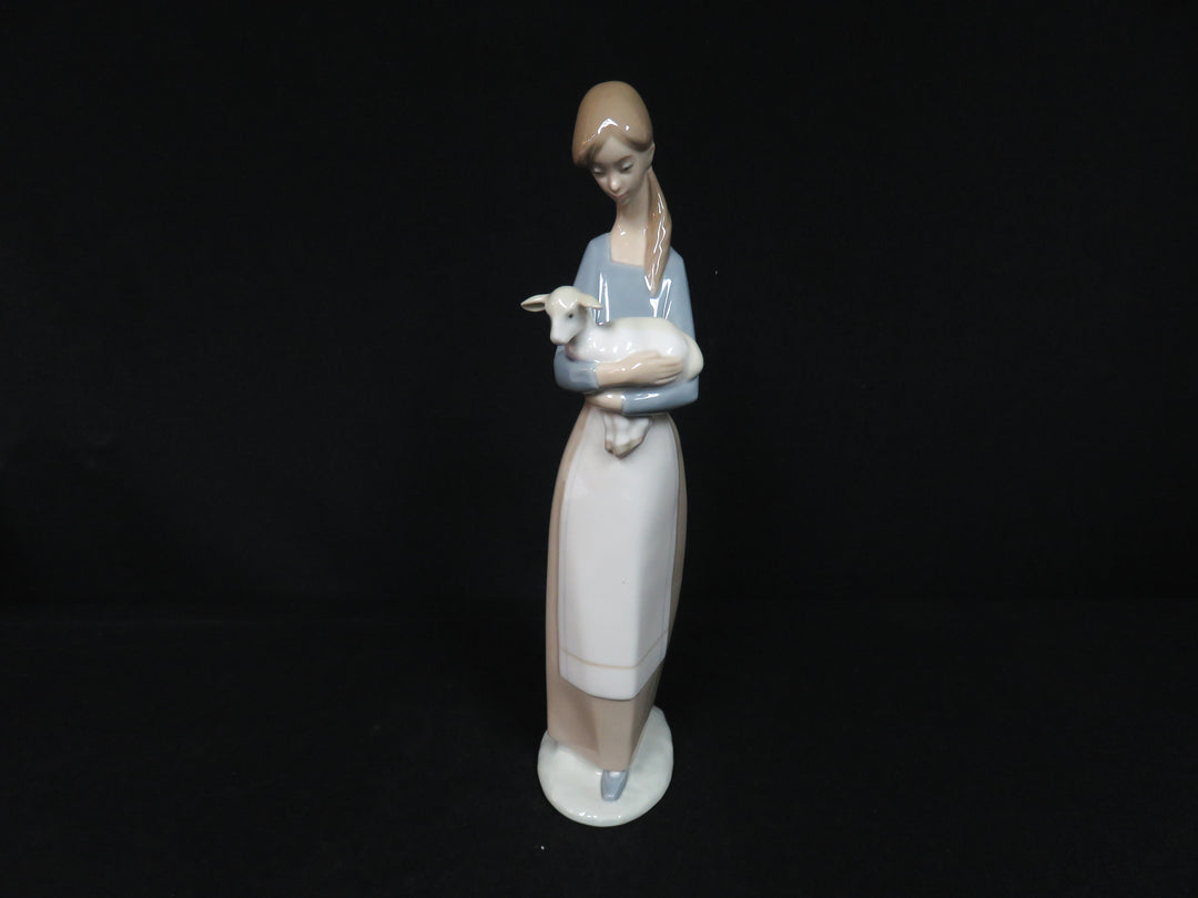 Lladró Figurine