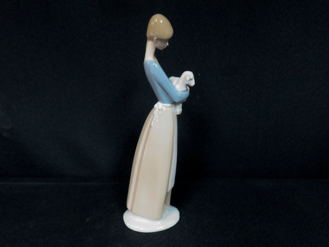 Lladró Figurine