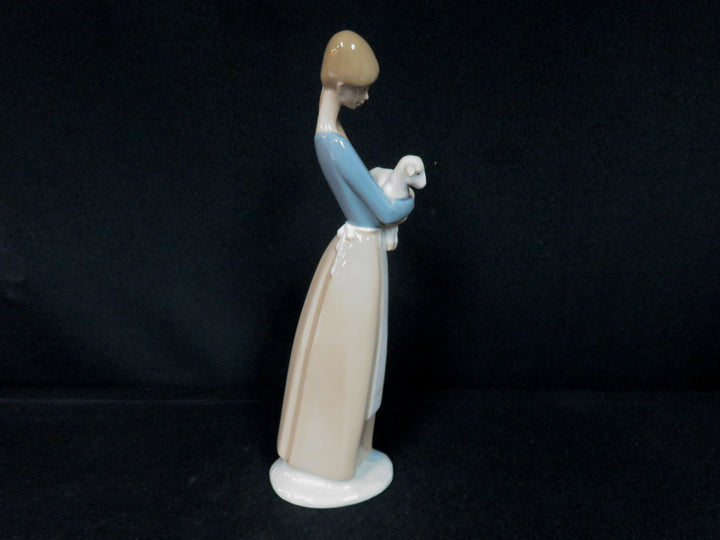 Lladró Figurine