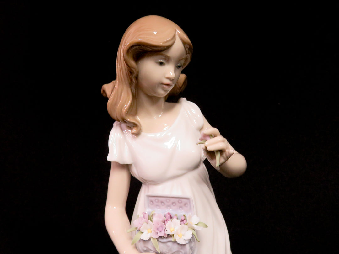 Lladró Figurine