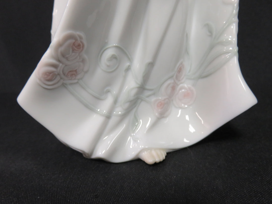 Lladró Figurine