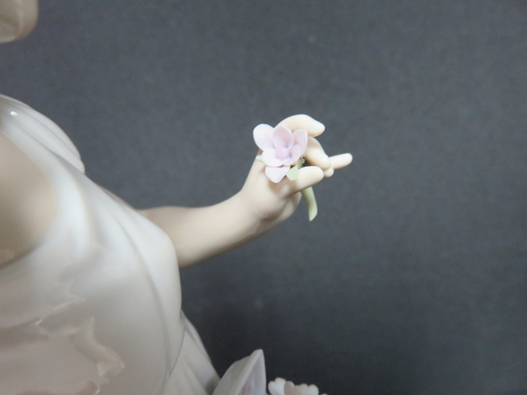 Lladró Figurine