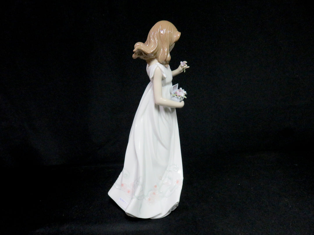 Lladró Figurine