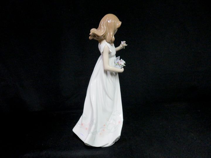 Lladró Figurine