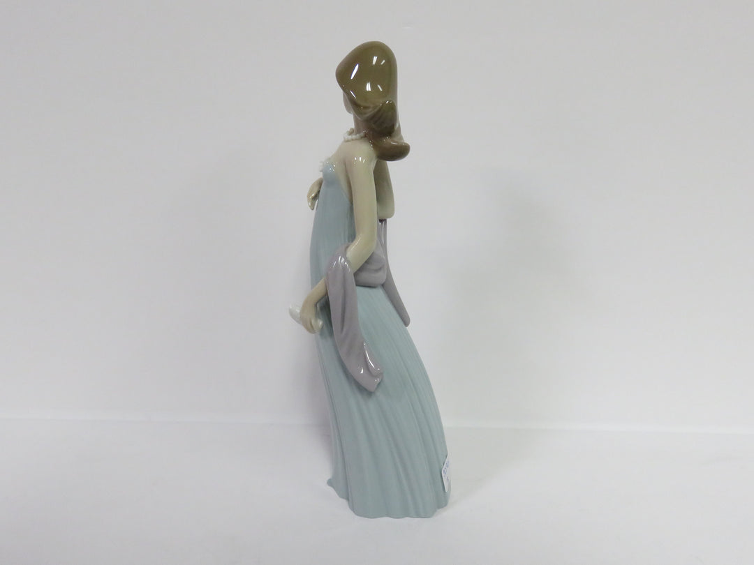 Lladró Figurine