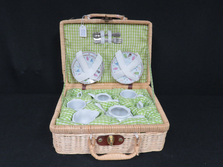 Child's Dish Set in Basket
