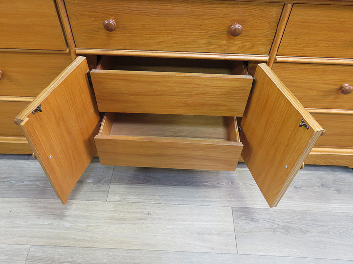 Thomasville Dresser with Mirror