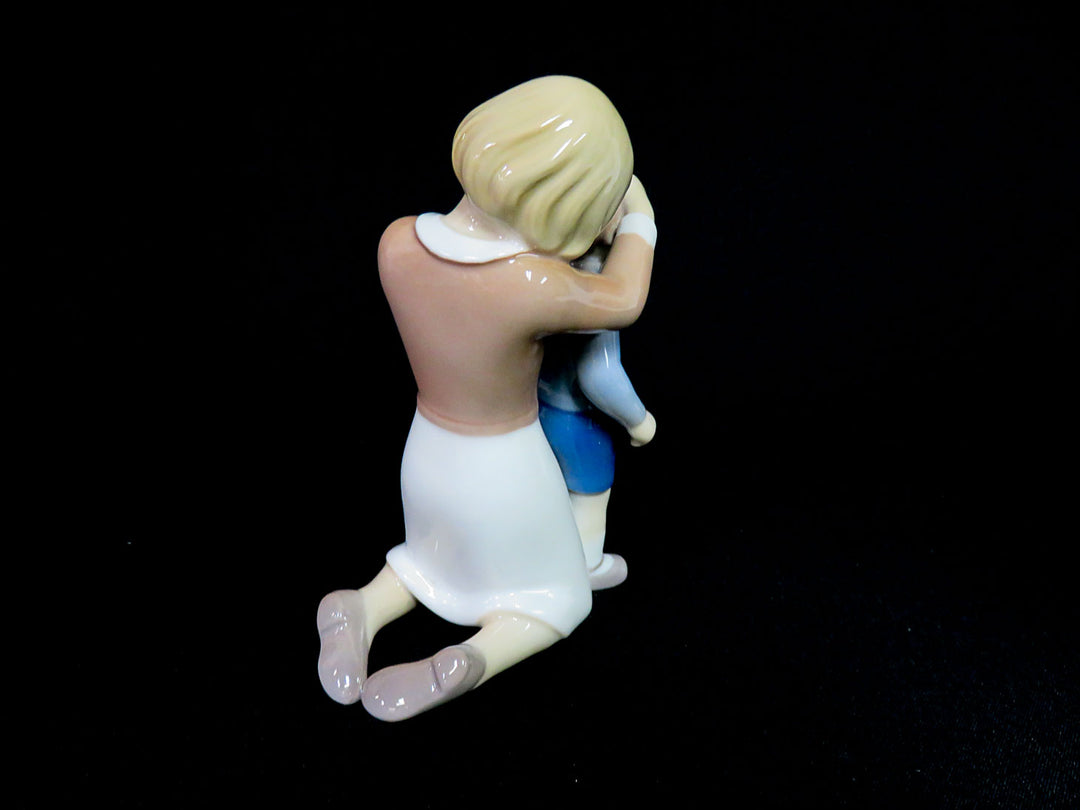 Bing & Grondahl Figurine