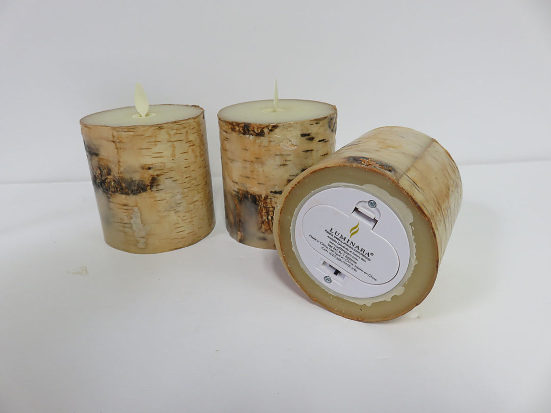 Metal Candleholders with Flameless Candles