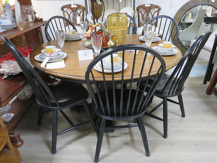 Ethan Allen Dining Table & Chairs