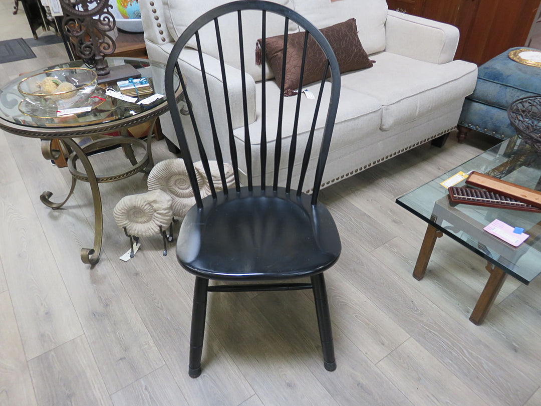 Ethan Allen Dining Table & Chairs
