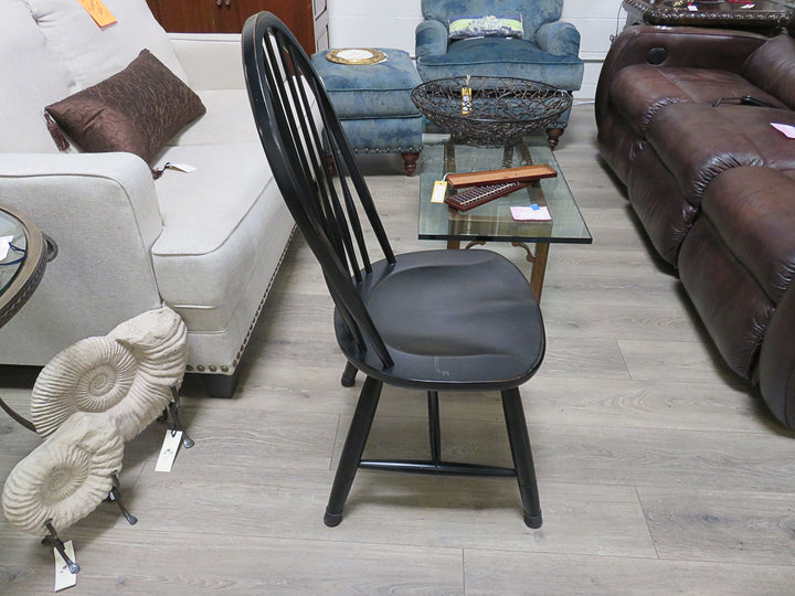 Ethan Allen Dining Table & Chairs