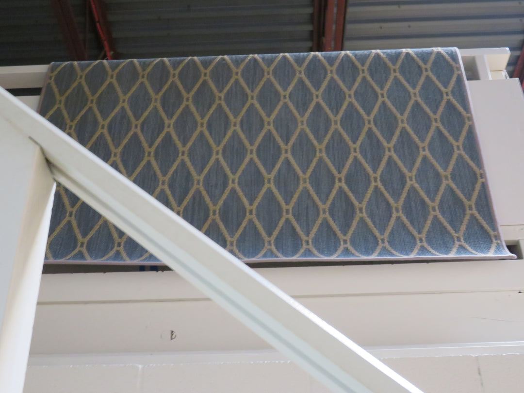 Diamond Pattern Area Rug