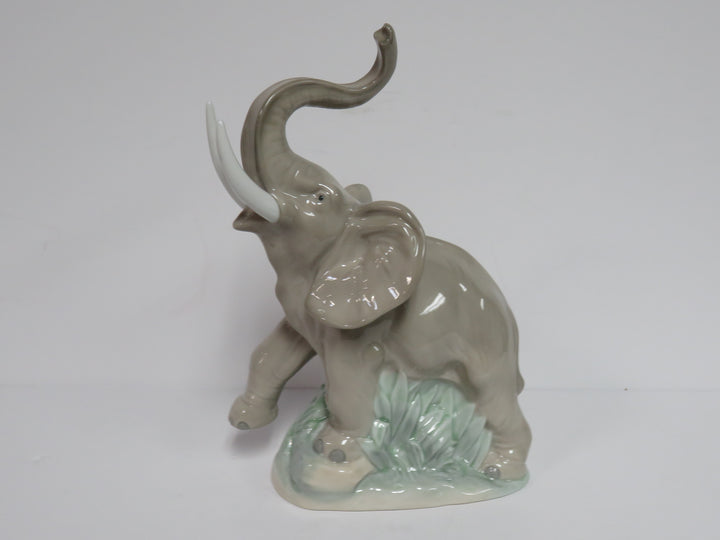 Nao Elephant Figurine