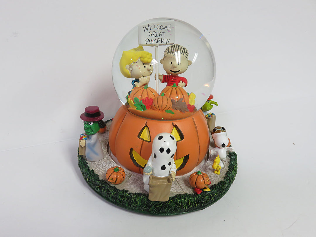Bradford Exchange Musical Snow Globe