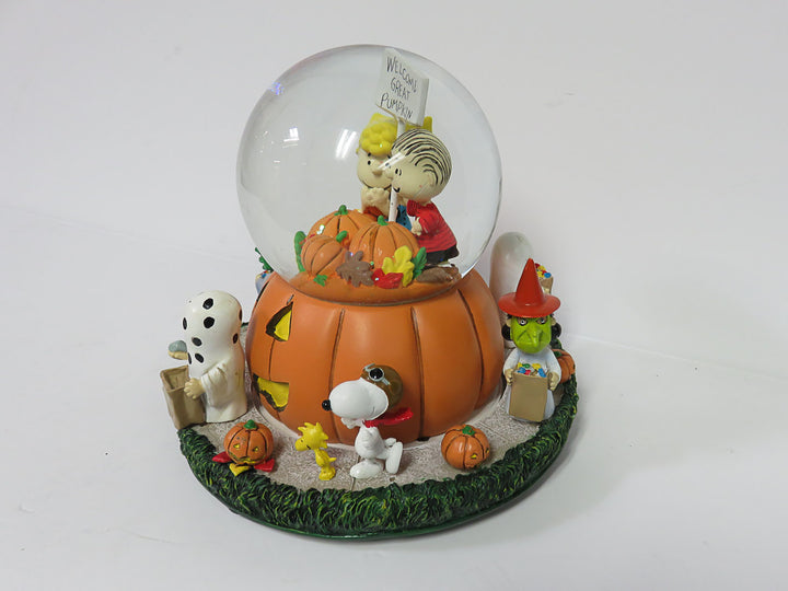 Bradford Exchange Musical Snow Globe