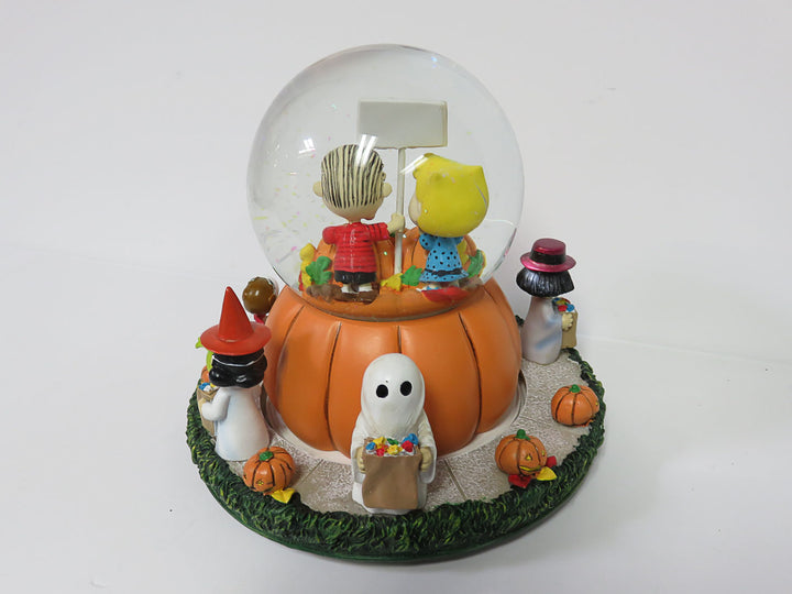 Bradford Exchange Musical Snow Globe