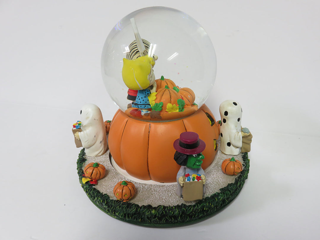 Bradford Exchange Musical Snow Globe