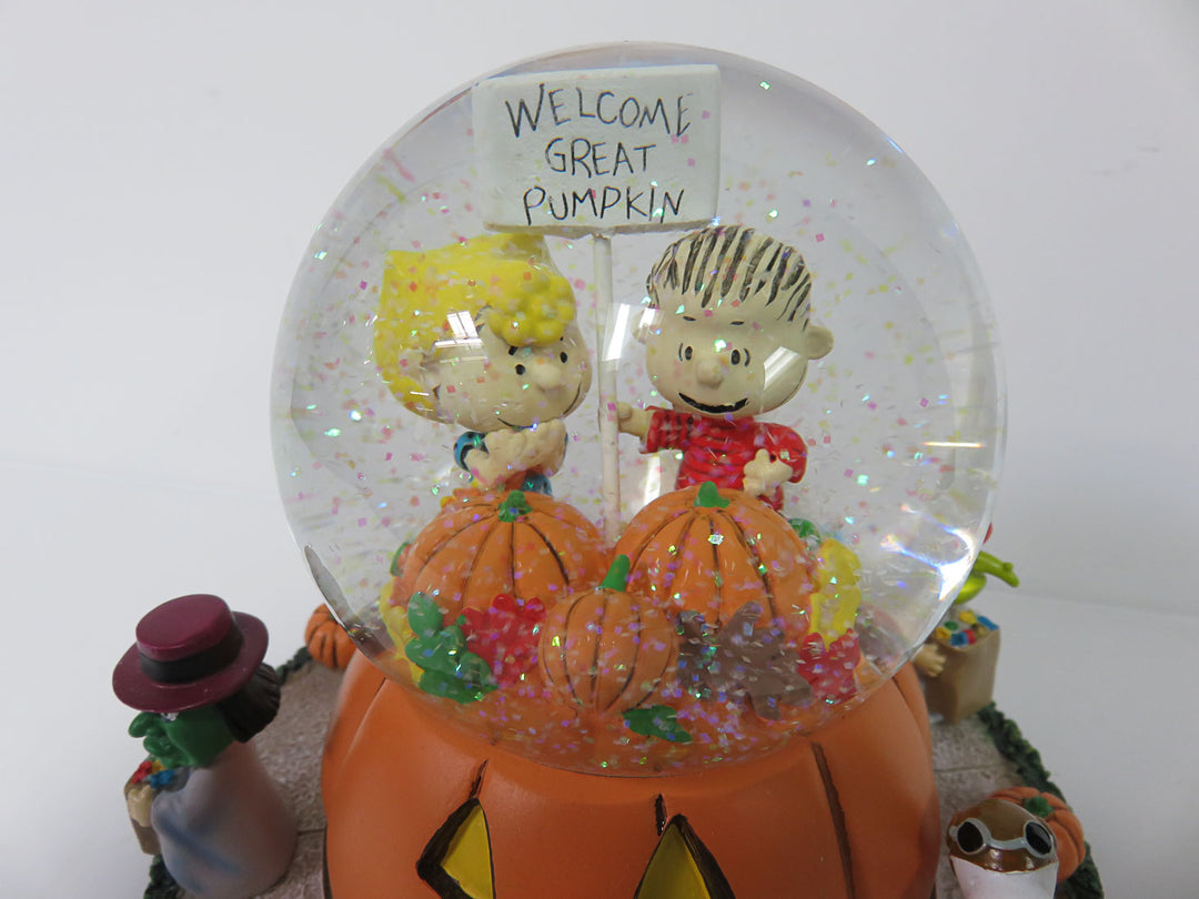 Bradford Exchange Musical Snow Globe
