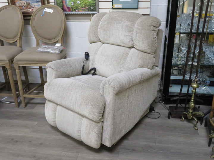 LaZboy Lift Recliner Chair