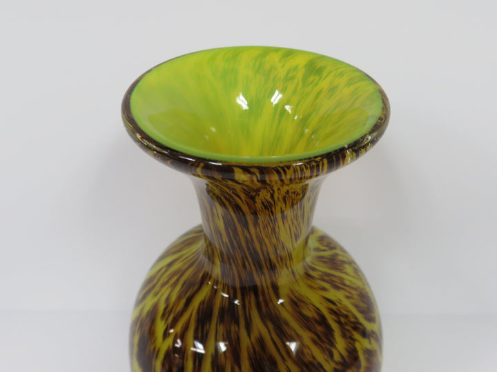 Art Glass Beek-A-Boo Vase