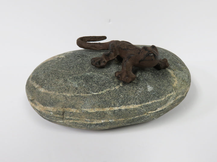 Lizard Sculpture Garden Stone