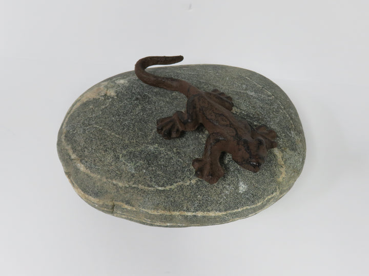 Lizard Sculpture Garden Stone