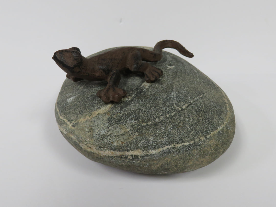 Lizard Sculpture Garden Stone
