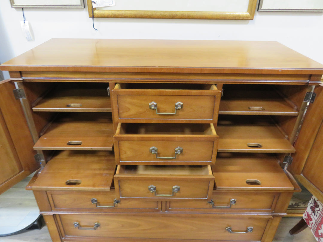 Heritage Seven Drawer Dresser