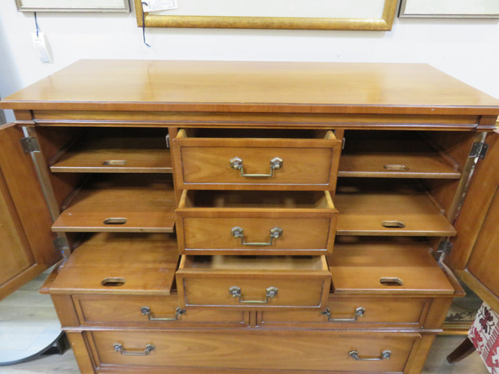 Heritage Seven Drawer Dresser