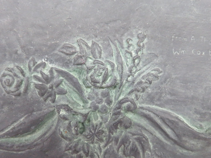 Hen Feathers Placque