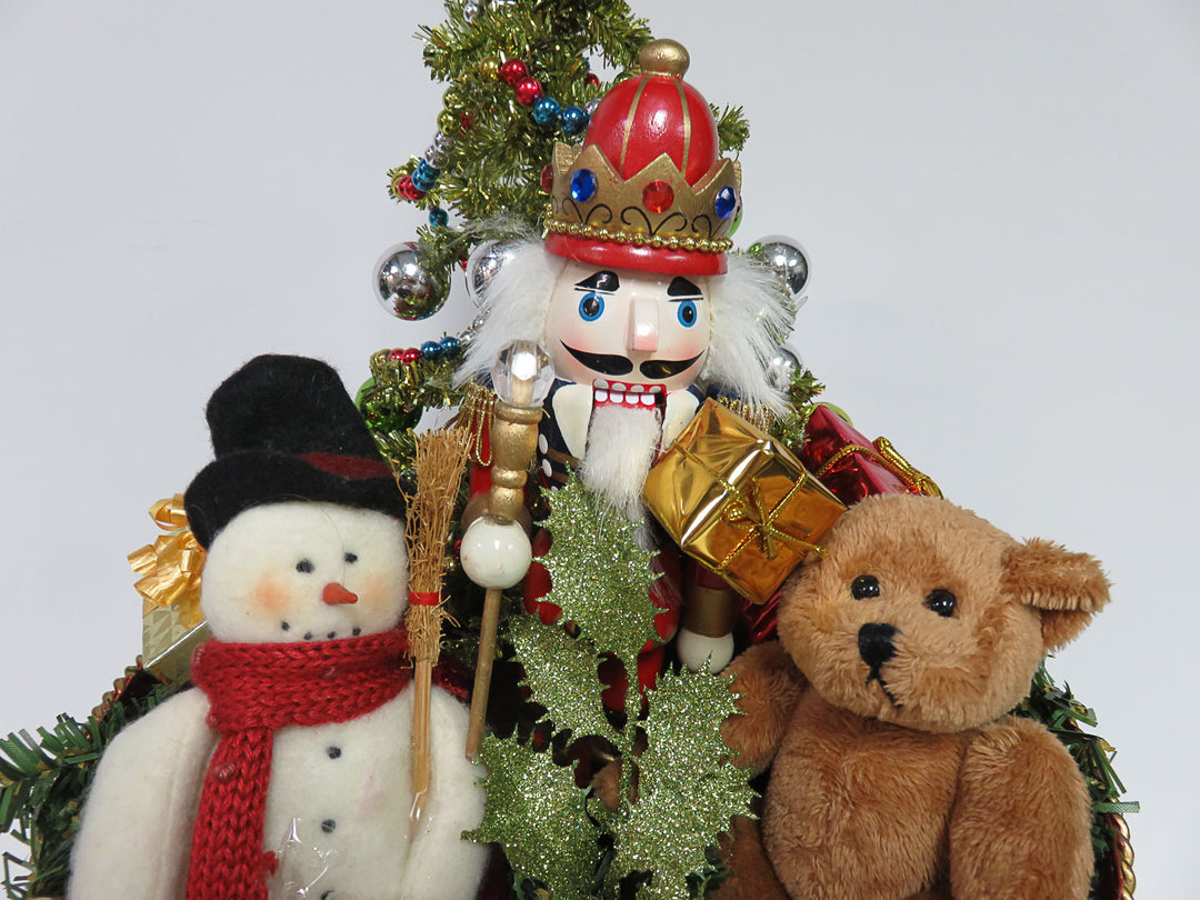 Lynn Haney Santa with Sleigh