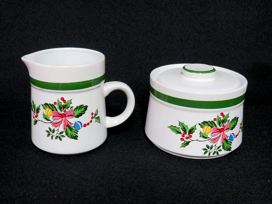 Yamaka Noel China Set