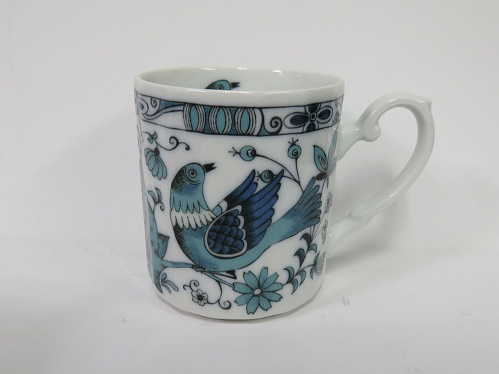 Blue and White Knobler Mug Set