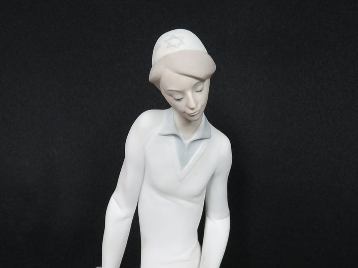 Lladró Figurine