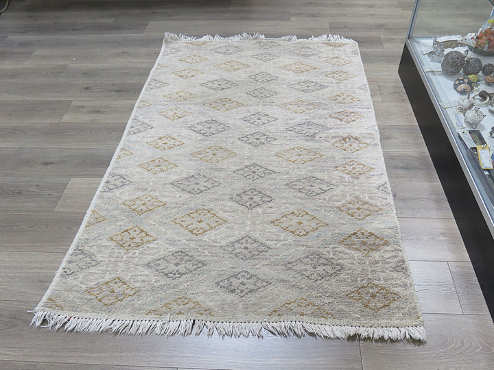 Crate & Barrel Area Rug