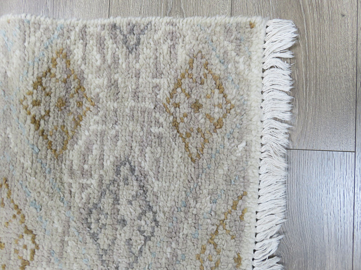 Crate & Barrel Area Rug