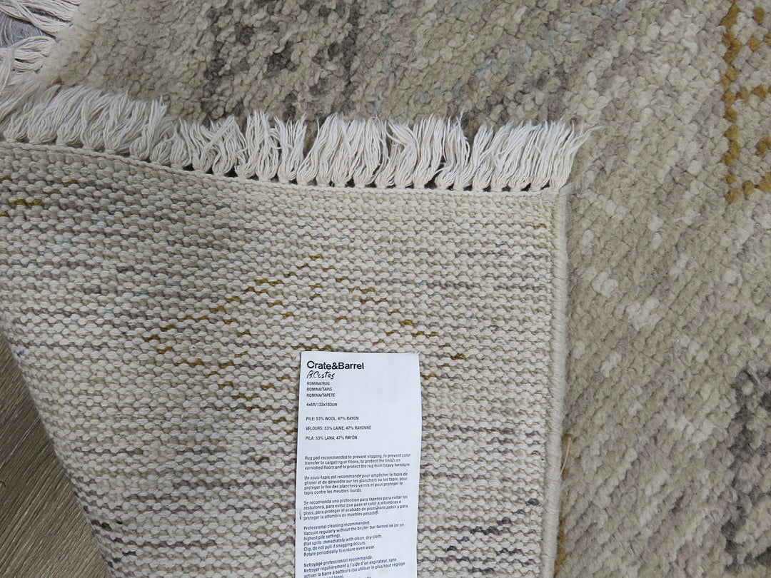 Crate & Barrel Area Rug