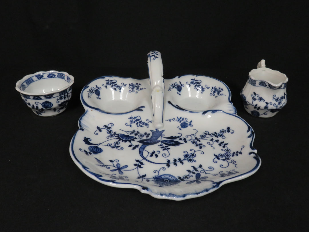 Blue Onion Design Strawberry Basket