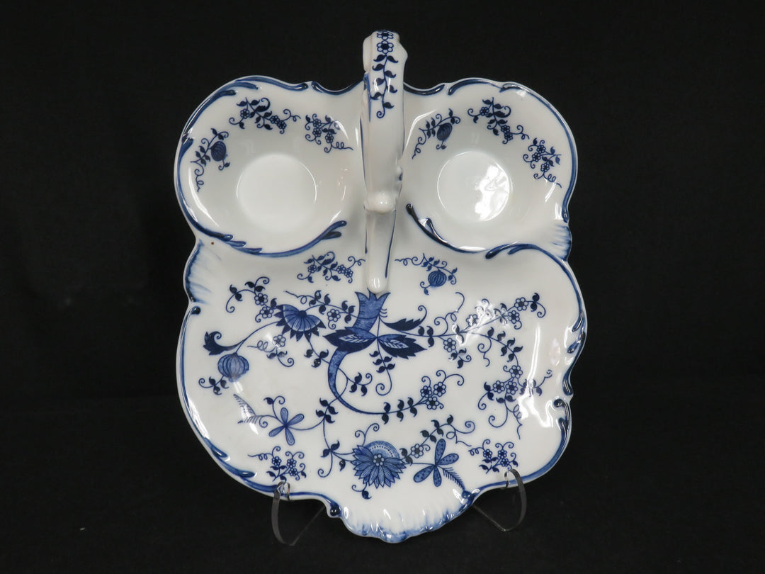 Blue Onion Design Strawberry Basket