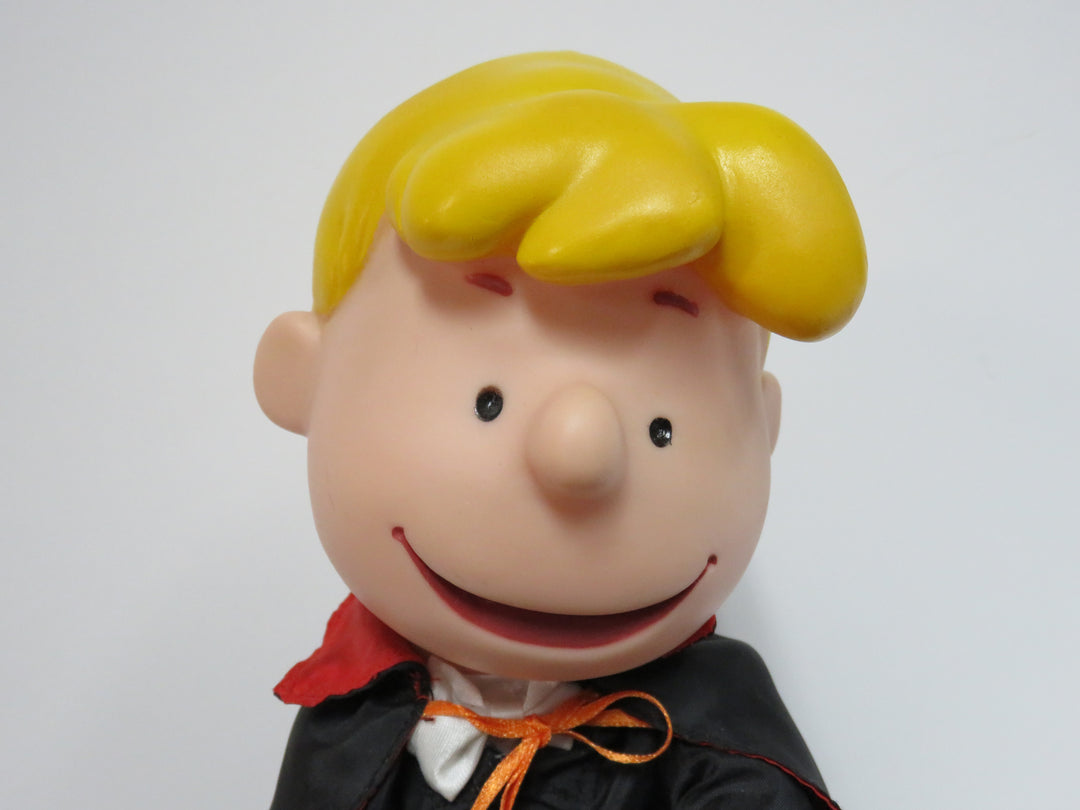 Animated Schroeder Playing Piano