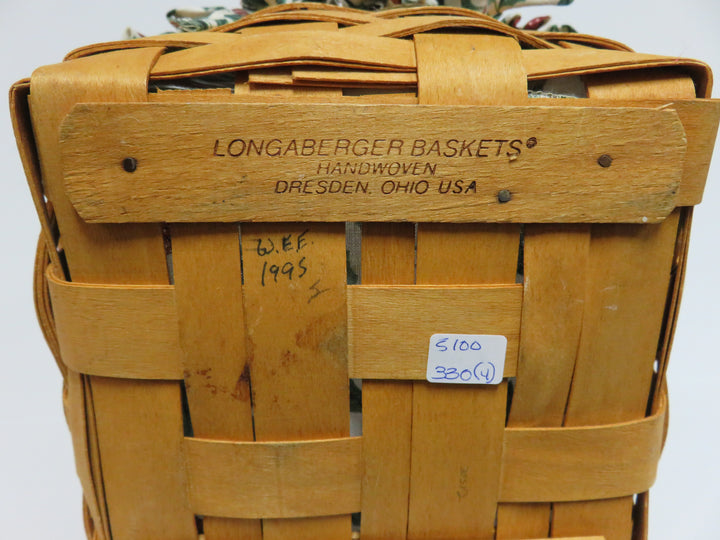 Longaberger Lidded Holiday Basket