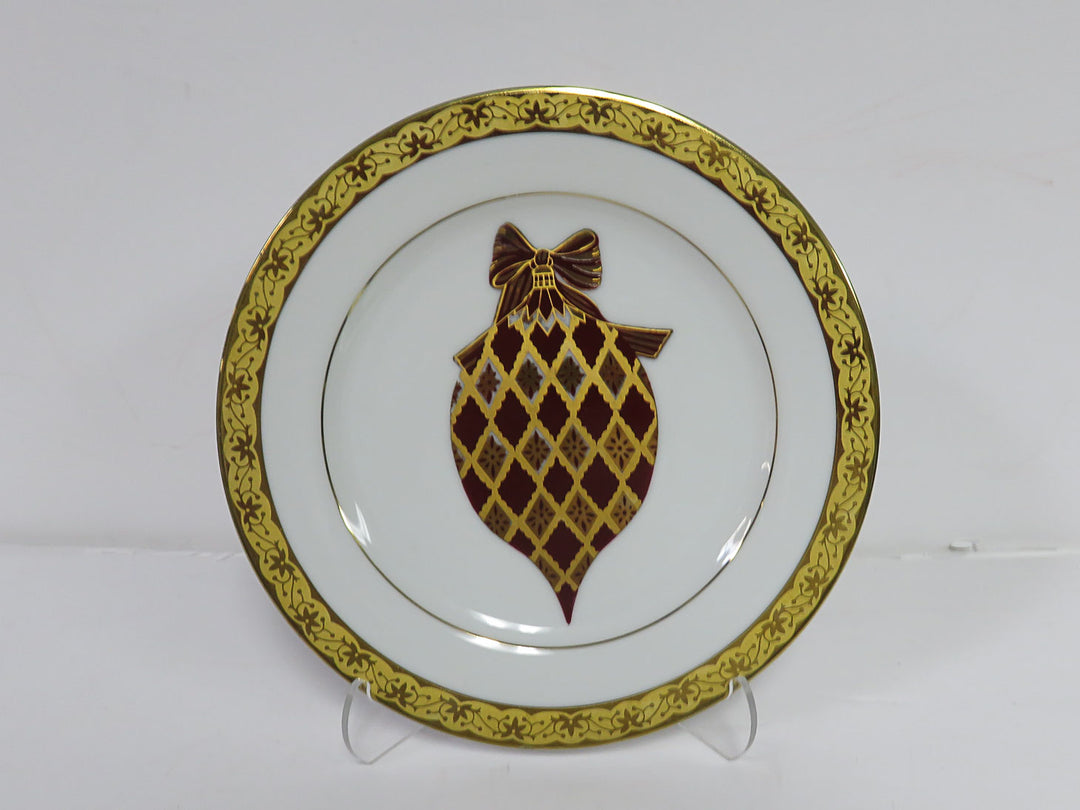 Muirfield Christmas Dessert Plates