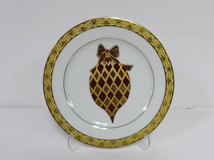 Muirfield Christmas Dessert Plates
