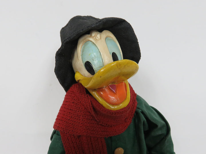 Donald Duck Caroler