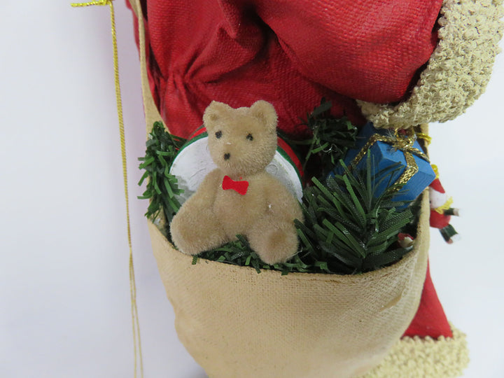 Clothique Santa