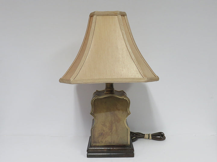 Traditional Style Accent Lamp