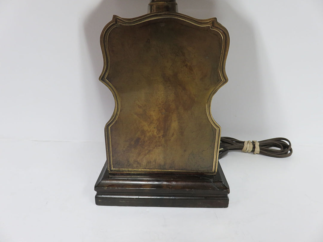 Traditional Style Accent Lamp