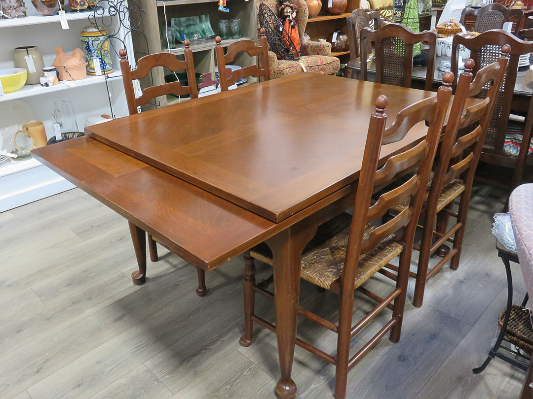 Cherry Dining Table & Chairs Set