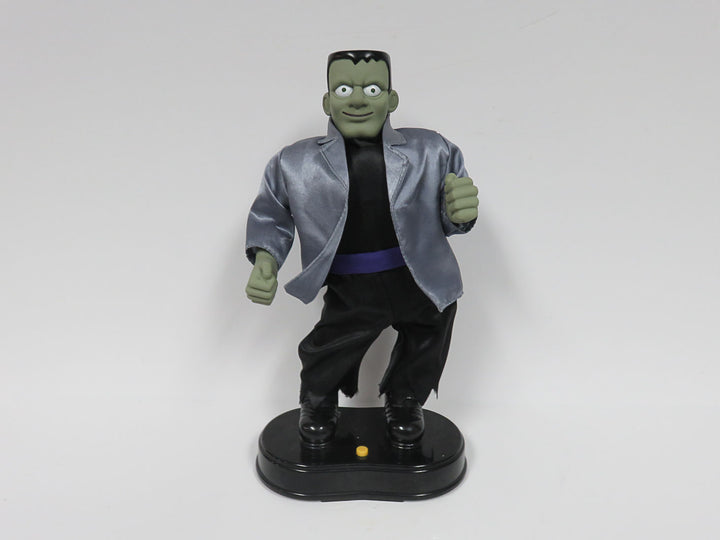 Halloween Hip Swinging Monster